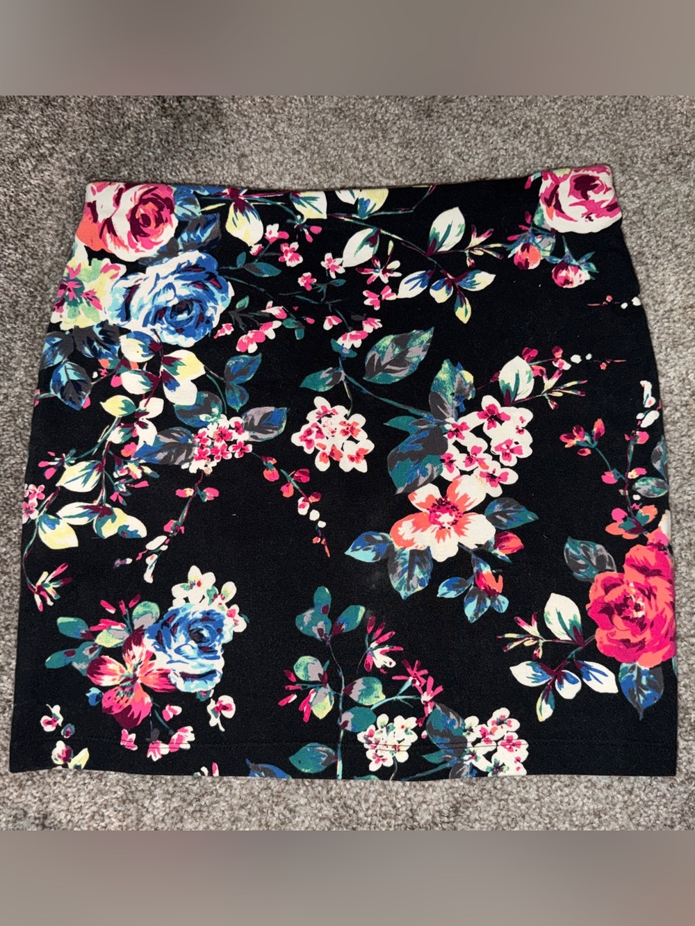 NWOT Express Floral Print Mini Skirt